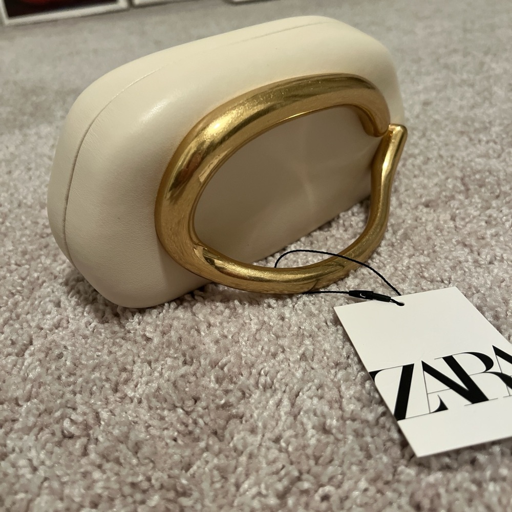 Zara faux leather clutch - Picture 2 of 3
